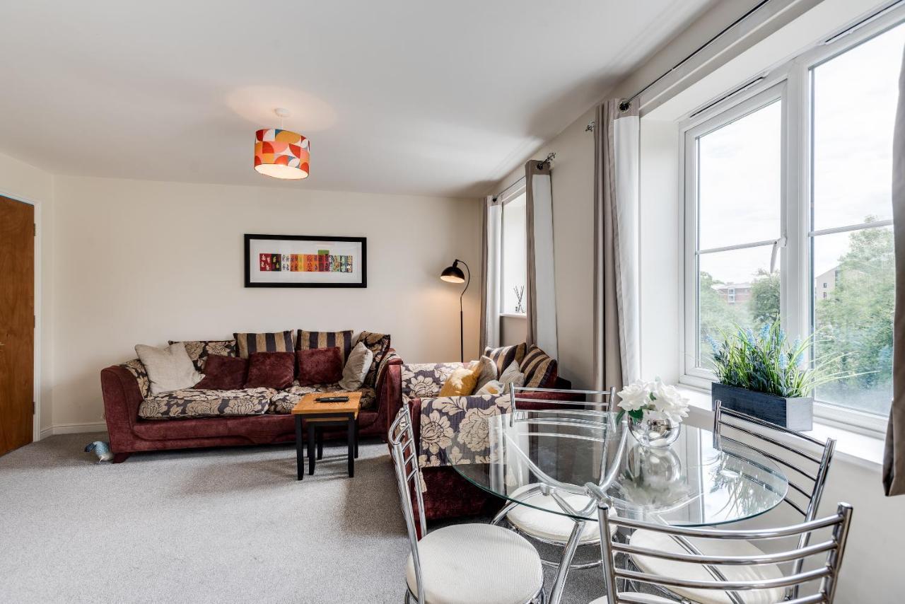 Modern 2 Bedroom Apartment In Popular Jericho !!! Oxford Exterior foto