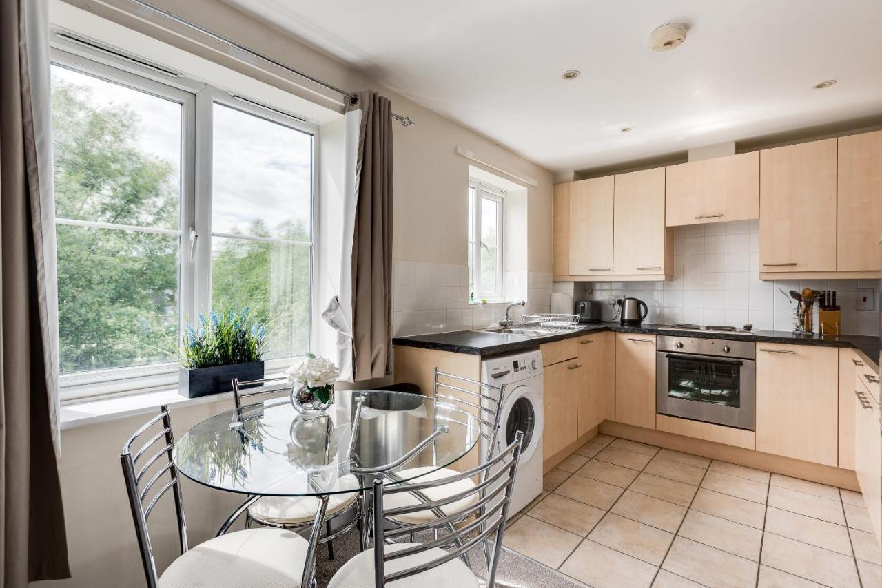 Modern 2 Bedroom Apartment In Popular Jericho !!! Oxford Exterior foto
