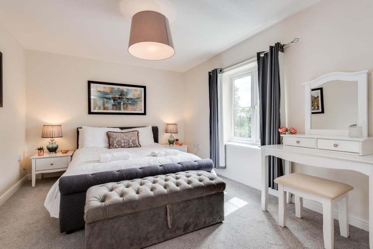 Modern 2 Bedroom Apartment In Popular Jericho !!! Oxford Exterior foto